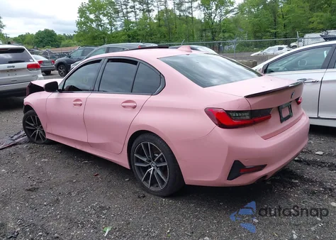 2021 BMW 330I xDrive z USA, uszkodzony, nr VIN 3MW5R7J00M8B55546